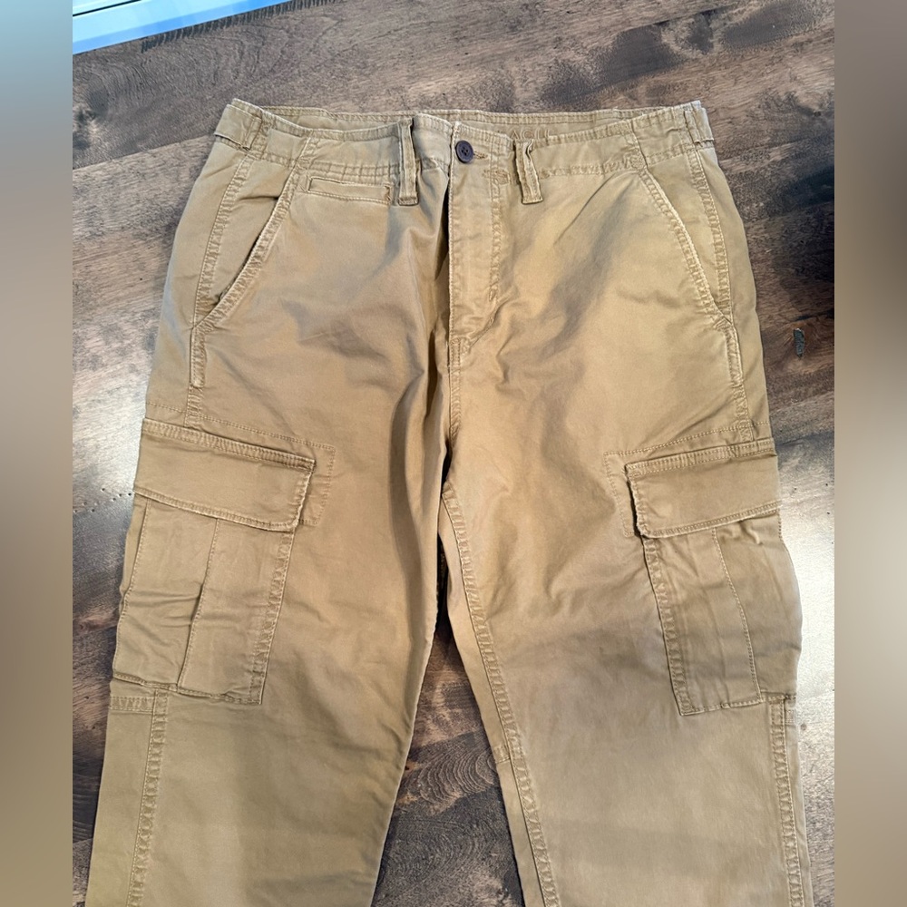 Men's American Eagle Tan Cargo Pants